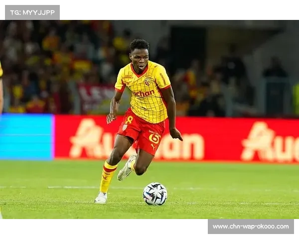 朗斯桑加雷中场抢断,快速反击奠定胜局